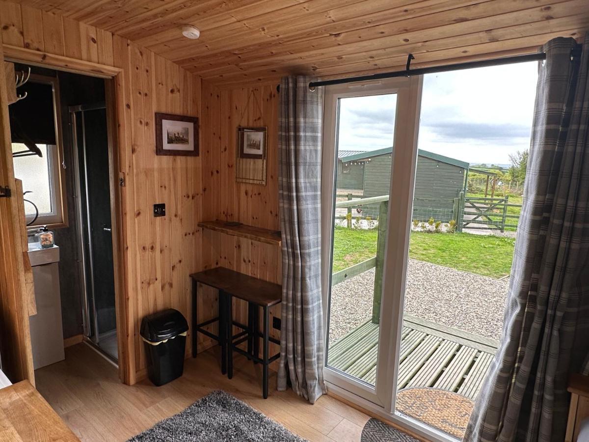 Stags Hide Hotel Minwear Exterior photo